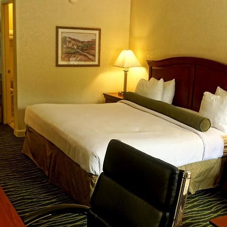 Best Western Point South Yemassee Exterior photo