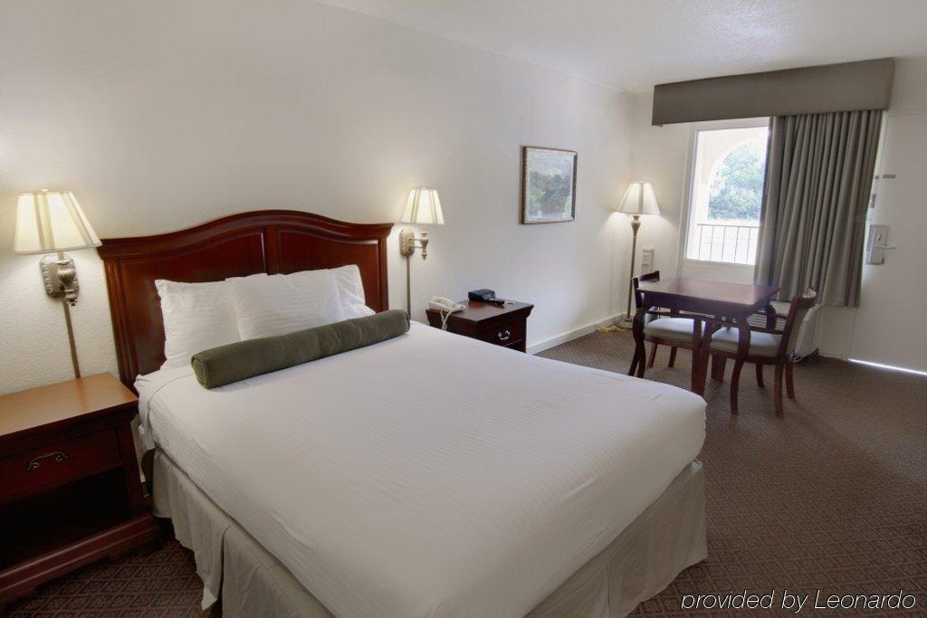 Best Western Point South Yemassee Room photo
