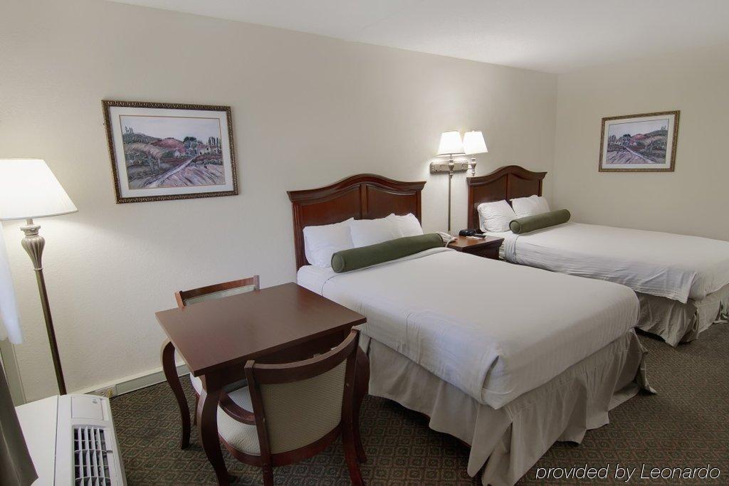 Best Western Point South Yemassee Room photo
