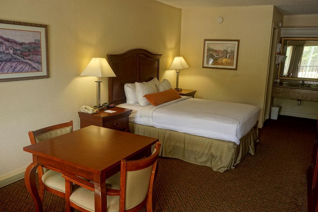 Best Western Point South Yemassee Exterior photo
