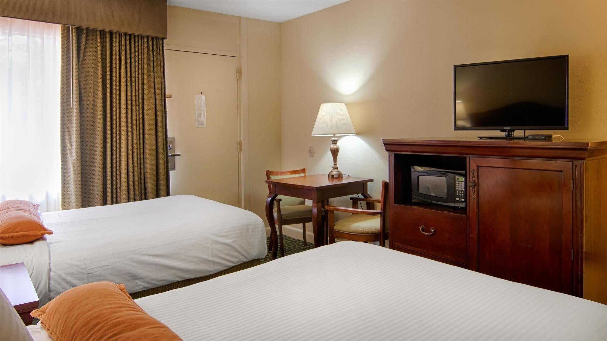 Best Western Point South Yemassee Exterior photo